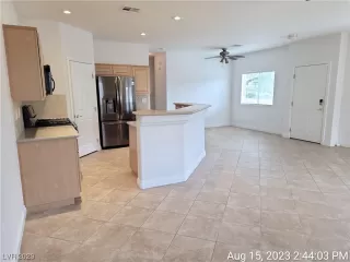 Photo #5: 2530593 Listing 