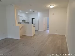 Photo #2: 2530594 Listing 