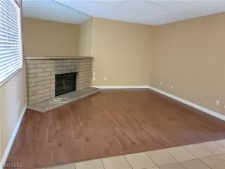 Photo #1: 2530597 Listing 