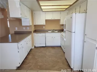 Photo #6: 2530597 Listing 