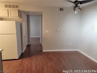 Photo #4: 2530598 Listing 