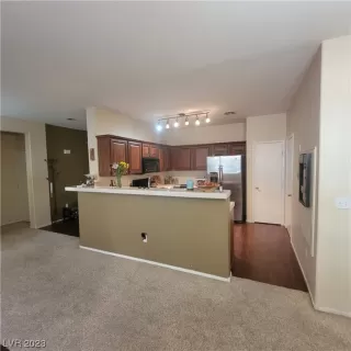 Photo #6: 2530600 Listing 