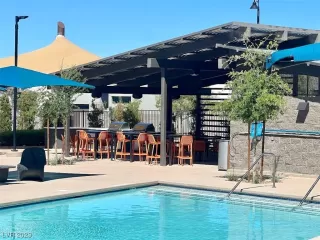 Photo #1: 2530652 Listing 