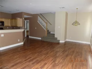 Photo #4: 2530653 Listing 