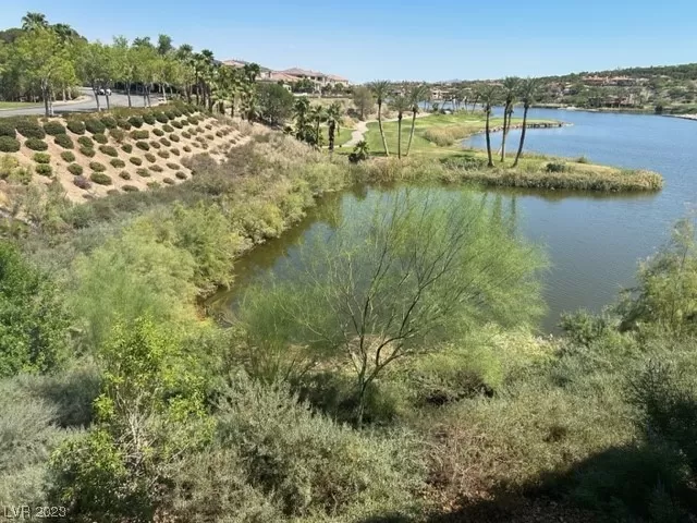 MLS: 2530676 Condo For Sale