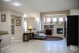 Photo #3: 2530678 Listing