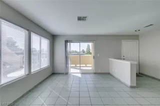 Photo #2: 2530681 Listing