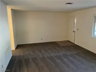 Photo #2: 2530711 Listing