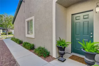 Photo #4: 2530736 Listing