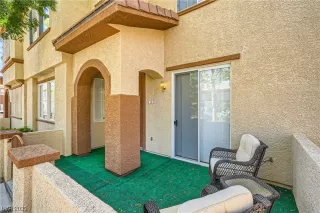 Photo #3: 2530738 Listing