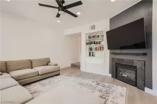 Photo #5: 2530738 Listing