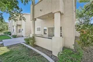 Photo #1: 2530803 Listing