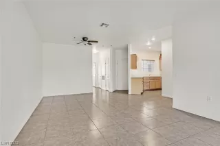 Photo #4: 2530803 Listing