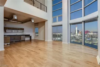 Photo #2: 2530860 Listing