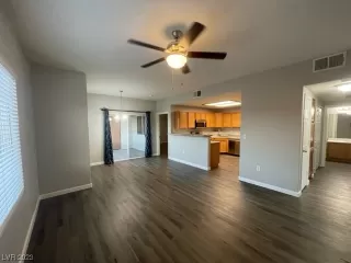 Photo #2: 2530894 Listing 