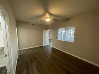Photo #5: 2530894 Listing 
