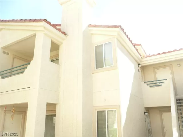 MLS: 2530913 Condo For Sale