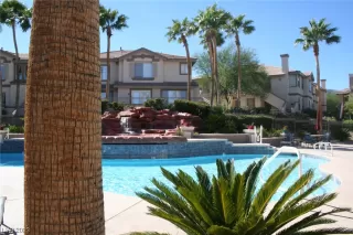 Photo #4: 2530966 Listing 