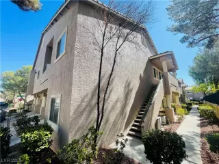 Photo #1: 2530967 Listing 