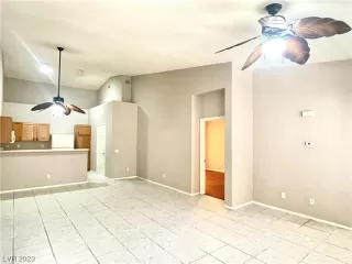 Photo #4: 2530967 Listing 