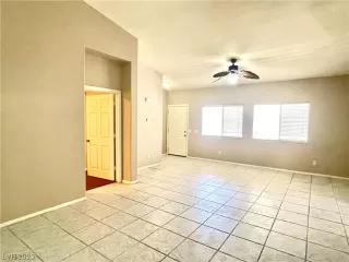 Photo #5: 2530967 Listing 