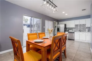 Photo #4: 2530988 Listing 