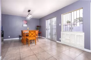 Photo #5: 2530988 Listing 