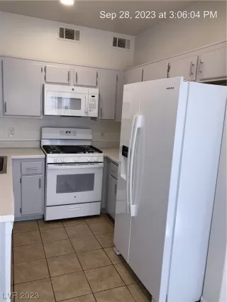 Photo #3: 2531079 Listing 