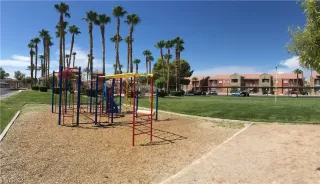 Photo #1: 2531083 Listing 