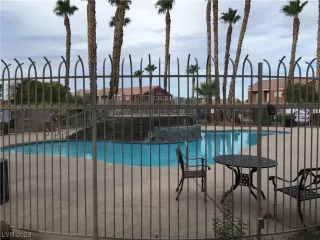 Photo #3: 2531083 Listing 