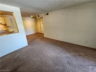 Photo #4: 2531112 Listing 