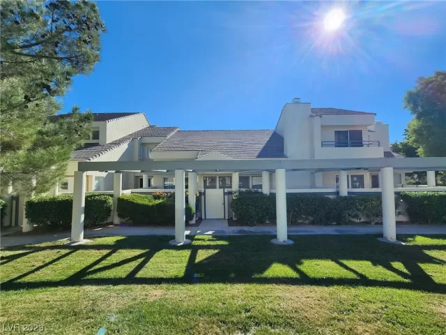 MLS: 2531137 Condo For Sale