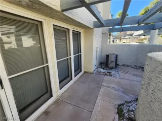 Photo #2: 2531137 Listing 