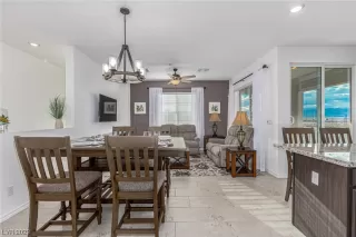 Photo #4: 2531187 Listing
