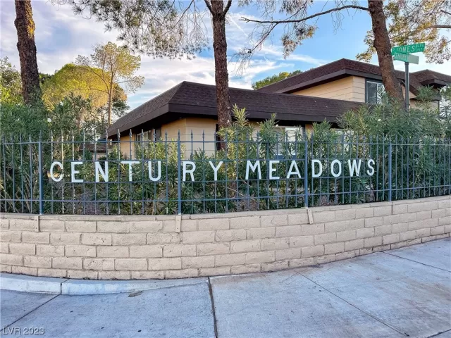 MLS: 2531207 Condo For Sale