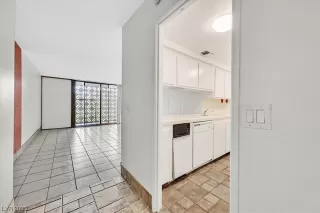 Photo #3: 2531226 Listing 