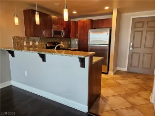 Photo #3: 2531241 Listing 