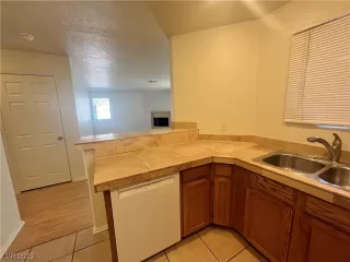 Photo #4: 2531242 Listing 