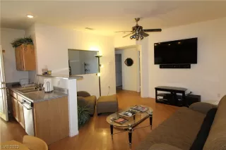 Photo #6: 2531261 Listing