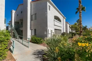 Photo #6: 2531333 Listing