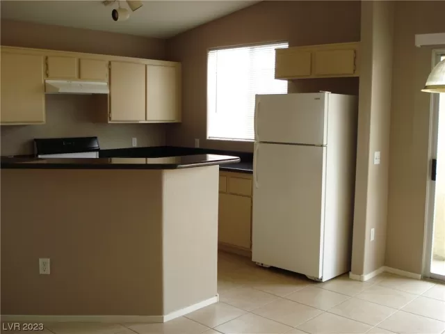 MLS: 2531360 Condo For Sale