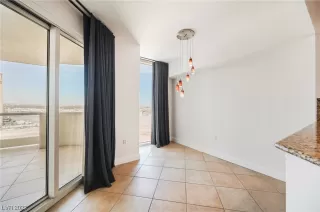 Photo #3: 2531373 Listing