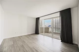 Photo #4: 2531373 Listing