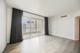 Photo #5: 2531373 Listing