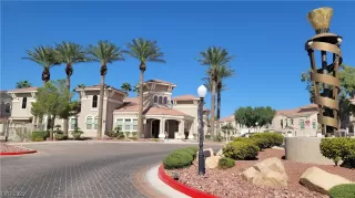 Photo #3: 2531375 Listing