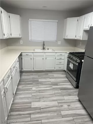 Photo #5: 2531392 Listing