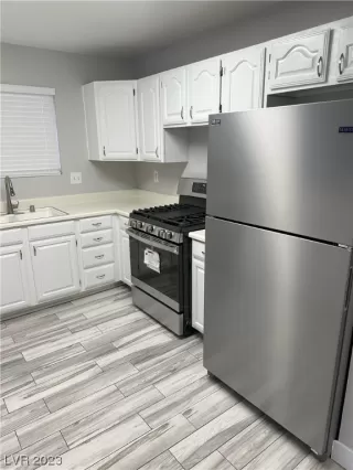 Photo #6: 2531392 Listing