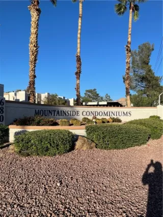 Photo #1: 2531400 Listing