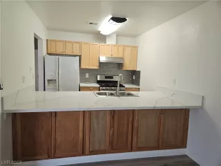 Photo #4: 2531460 Listing 