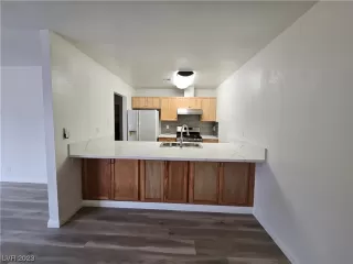 Photo #5: 2531460 Listing 